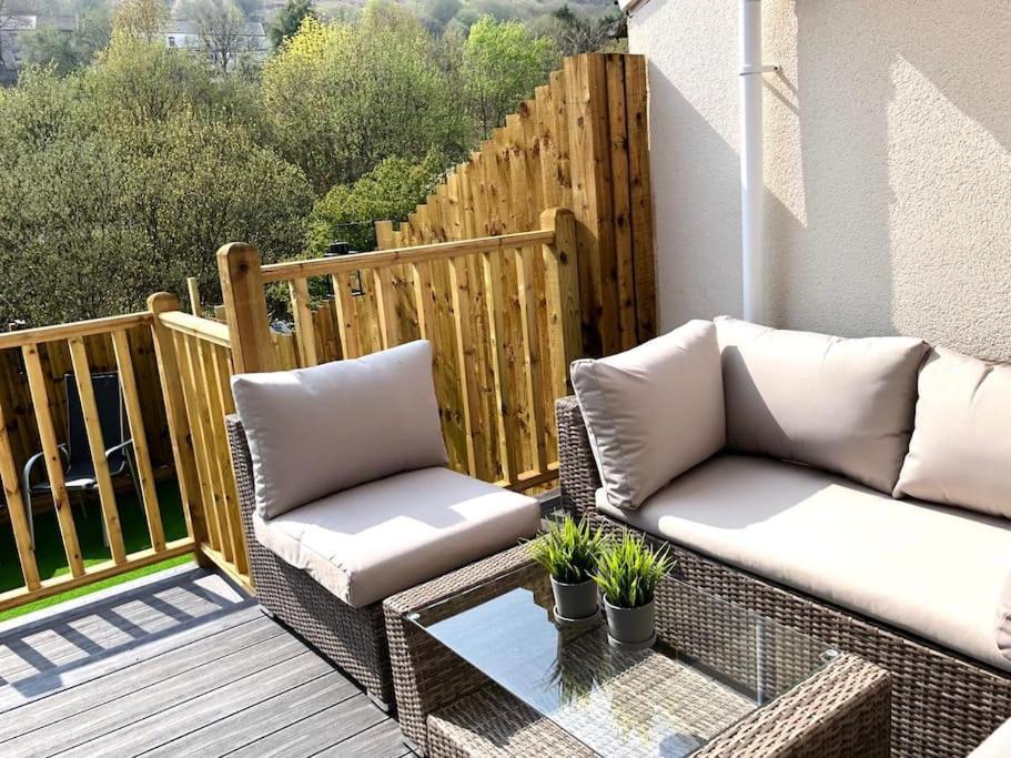 Rhondda Valleys With Breathtaking Riverside Views Llwynypia Buitenkant foto